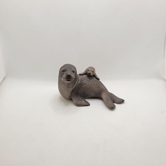 Seal Family Harvey Knox Vintage  Porcelain Figurine Made In Japan - Picture 3 of 13